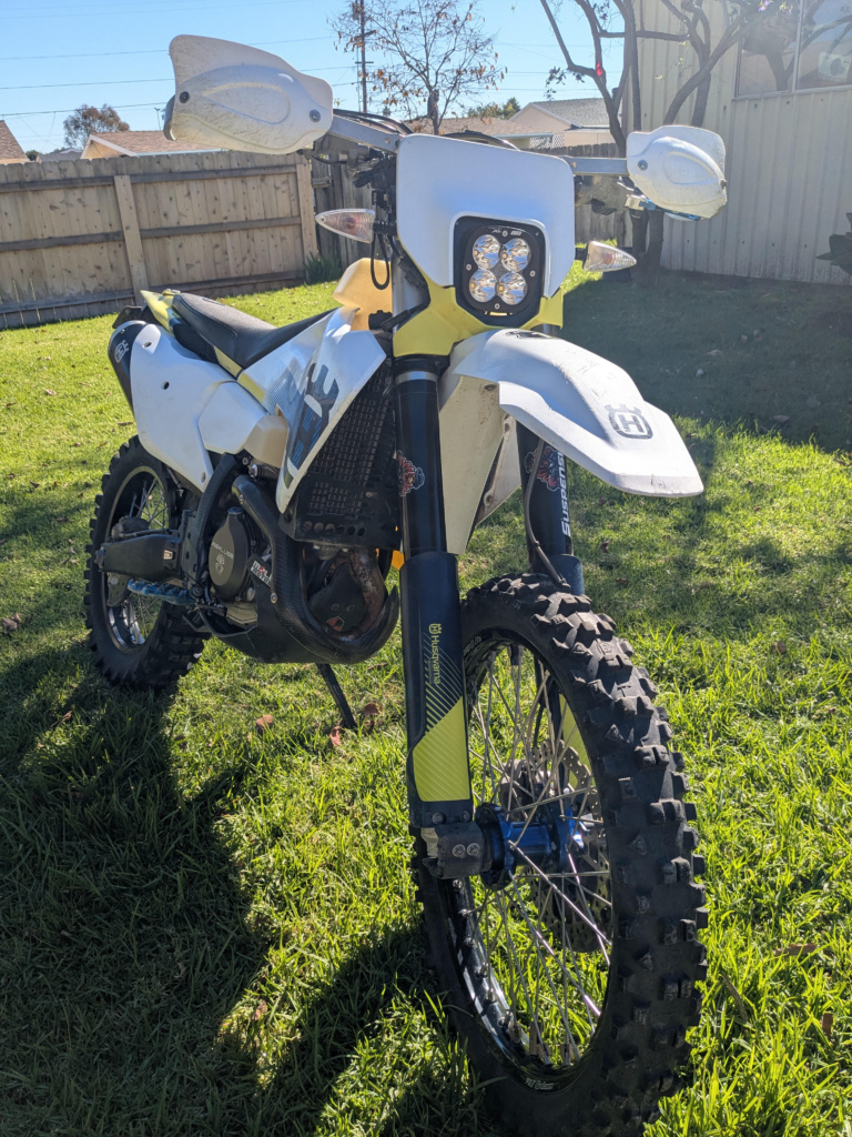Husky rental bike